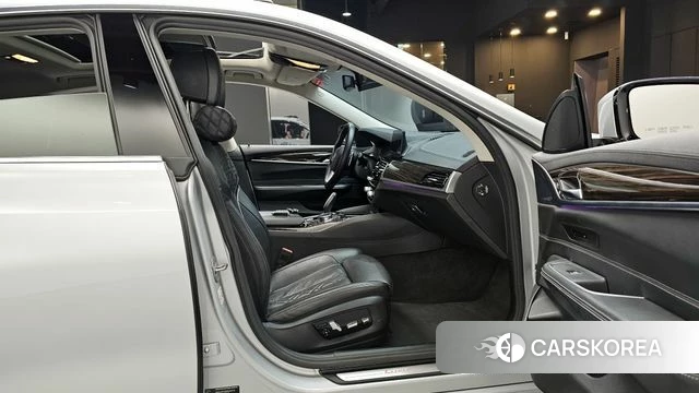 BMW 6 Series GT (G32) 2019 Серебряный из Кореи, фото 2