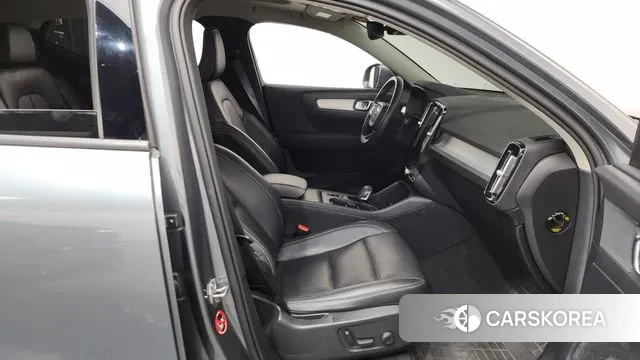 Volvo XC40 2019 Серый из Кореи, фото 2