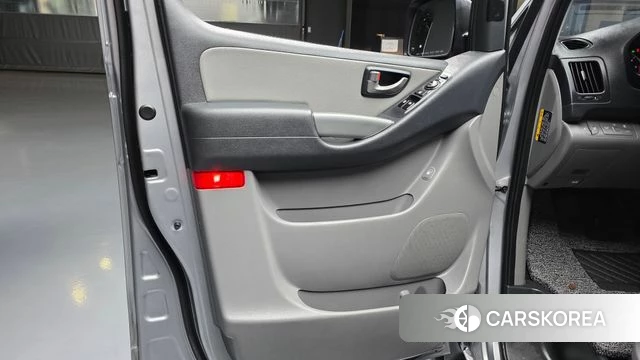 Hyundai The New Grand Starex 2020 Серебряный из Кореи, фото 2