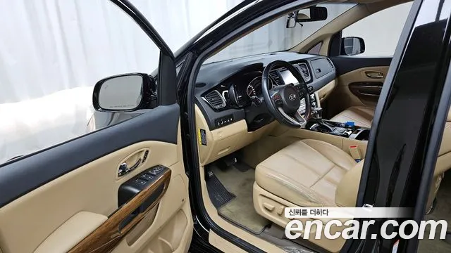 Kia All New Carnival 2018 Черный из Кореи, фото 2