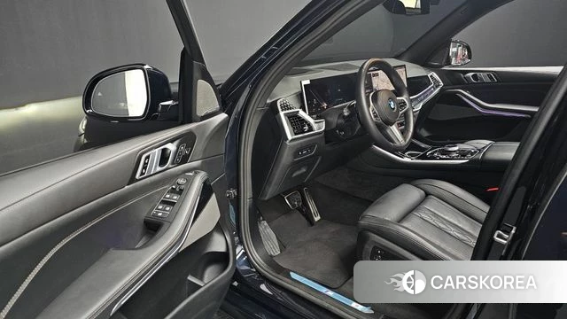 BMW X5 (G05) 2025 Черный из Кореи, фото 2