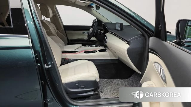 Genesis GV70 2022 Зеленый из Кореи, фото 2