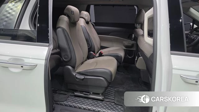 Kia The New Carnival 4th Generation 2025 Белый из Кореи, фото 2