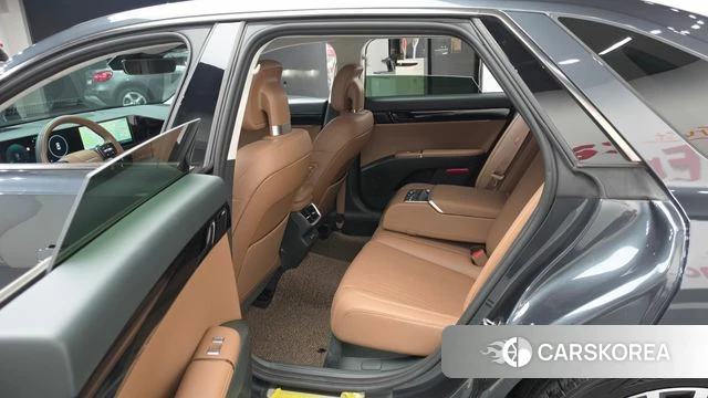 Hyundai Grandeur (GN7) 2023 Серый из Кореи, фото 2