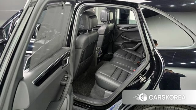 Porsche Macan 2024 Черный из Кореи, фото 2