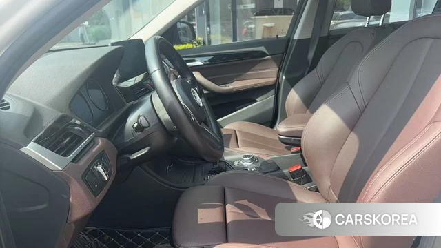 BMW X1 2021 Белый из Китая, фото 2