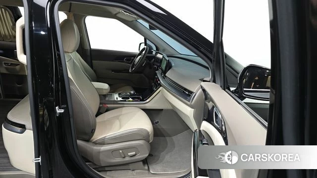 Kia Carnival 4th generation 2021 Черный двухцветный из Кореи, фото 2