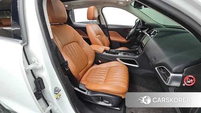 Jaguar F-PACE 2018 Белый из Кореи, фото 2