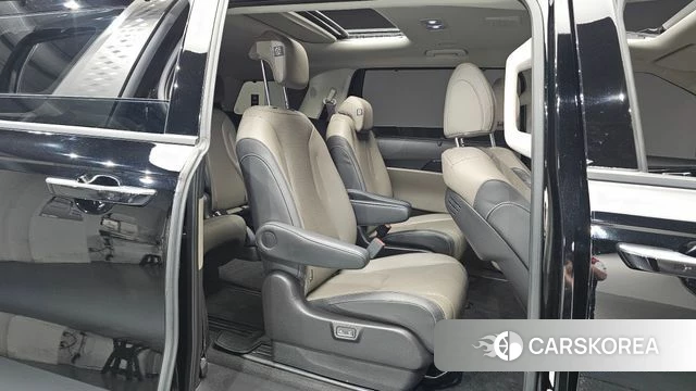 Kia The New Carnival 4th Generation 2024 Черный из Кореи, фото 2