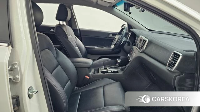 Kia Sportage The Bold 2021 Белый из Кореи, фото 2
