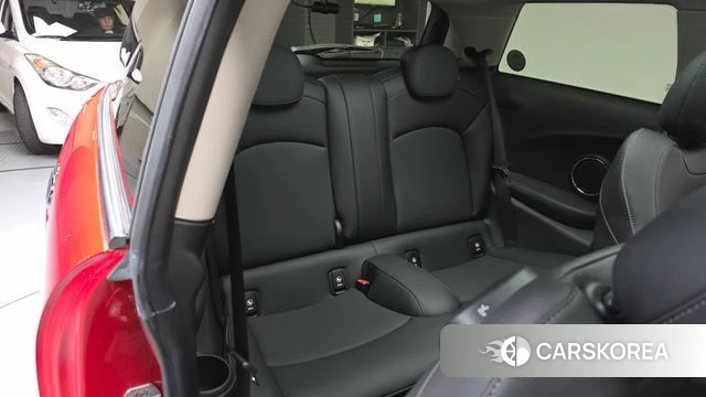 Mini Cooper S 2020 Красный из Кореи, фото 2