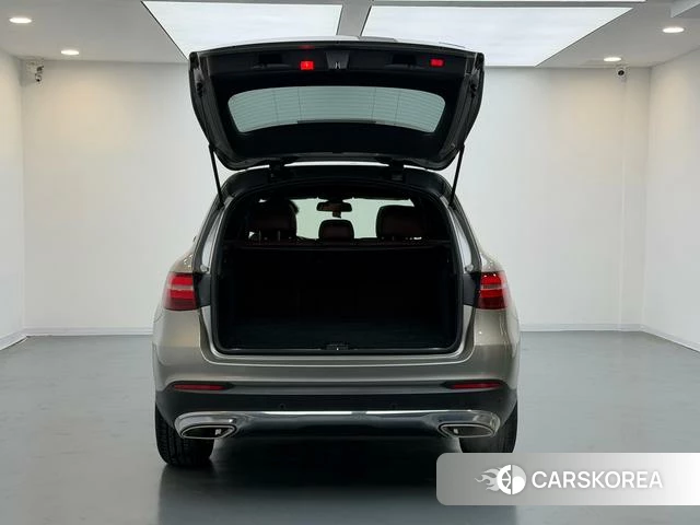 Mercedes-Benz GLC 2019 Темно-серый из Китая, фото 2