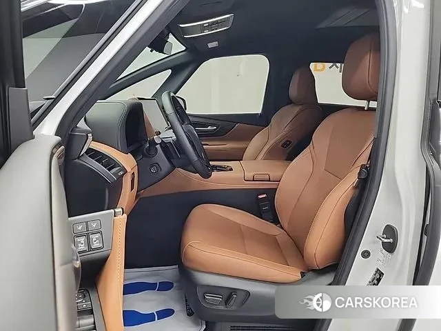 Toyota Alphard 4th Generation 2024 Белый из Кореи, фото 2