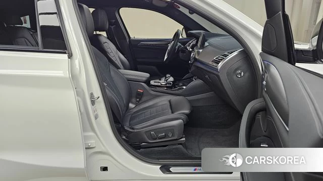 BMW X4 (G02) 2024 Белый из Кореи, фото 2