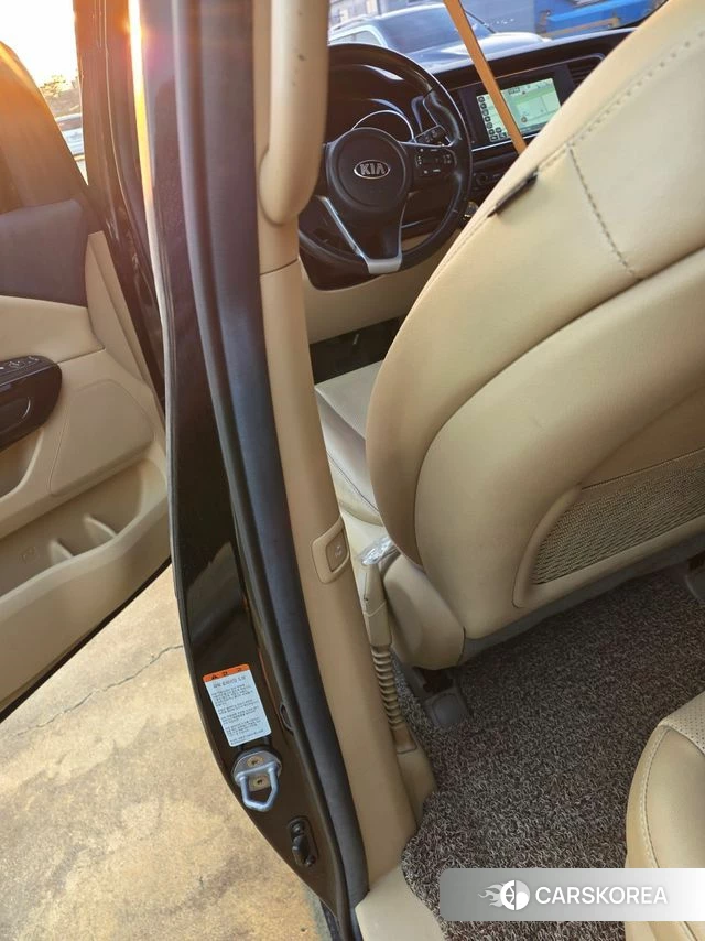 Kia The New Carnival 2019 Черный из Кореи, фото 2