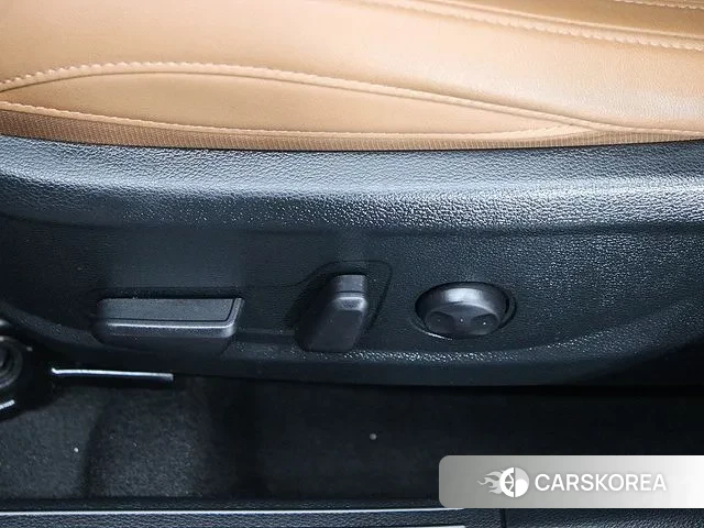 Kia The New Seltos 2023 Серый из Кореи, фото 2