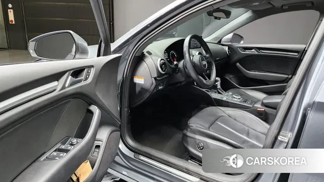 Audi New A3 2020 Серый из Кореи, фото 2