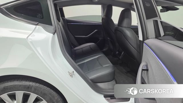Tesla Model 3 2024 Белый из Кореи, фото 2
