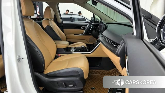 Kia Carnival 4th generation 2022 Белый из Кореи, фото 2