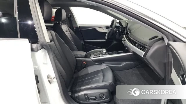 Audi A5 (F5) 2023 Белый из Кореи, фото 2