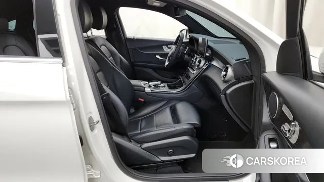 Mercedes-Benz GLC-Class X253 2019 Белый из Кореи, фото 2