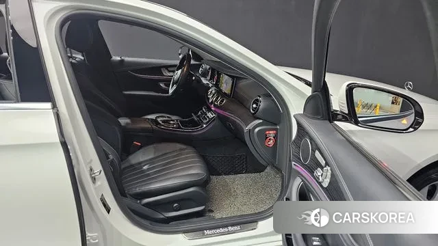 Mercedes-Benz E-Class W213 2020 Белый из Кореи, фото 2