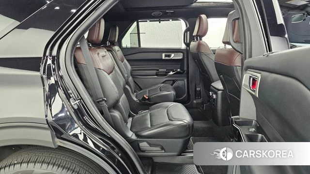 Ford Explorer 6th Generation 2022 Черный из Кореи, фото 2