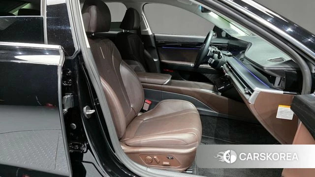 Hyundai Grandeur Hybrid (GN7) 2023 Черный из Кореи, фото 2