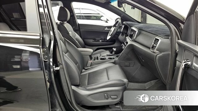 Kia Sportage The Bold 2021 Черный из Кореи, фото 2