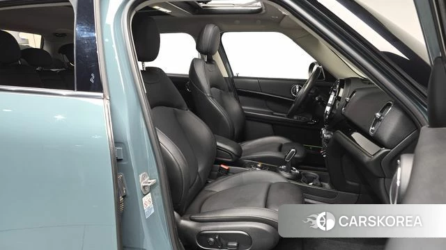 Mini Cooper D Countryman 2021 Небесно-голубой из Кореи, фото 2