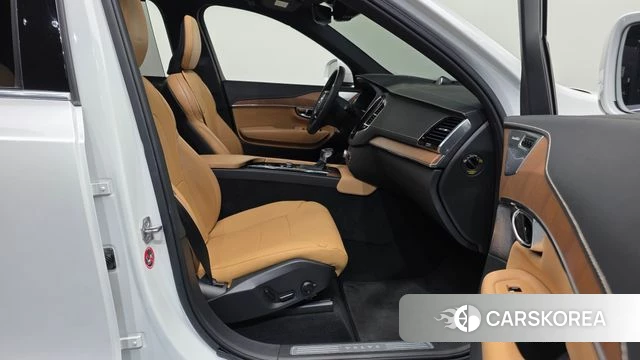 Volvo XC90 second Generation 2019 Белый из Кореи, фото 2