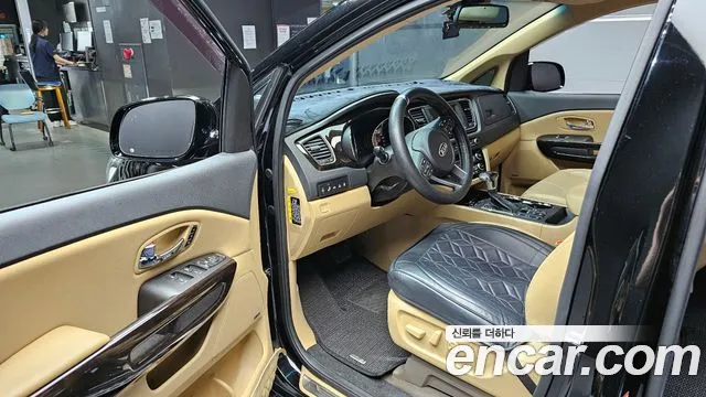 Kia The New Carnival 2020 Черный из Кореи, фото 2