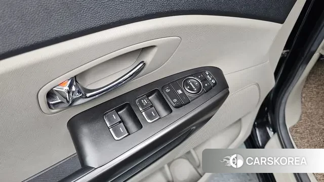 Kia The New Carnival 2018 Черный из Кореи, фото 2