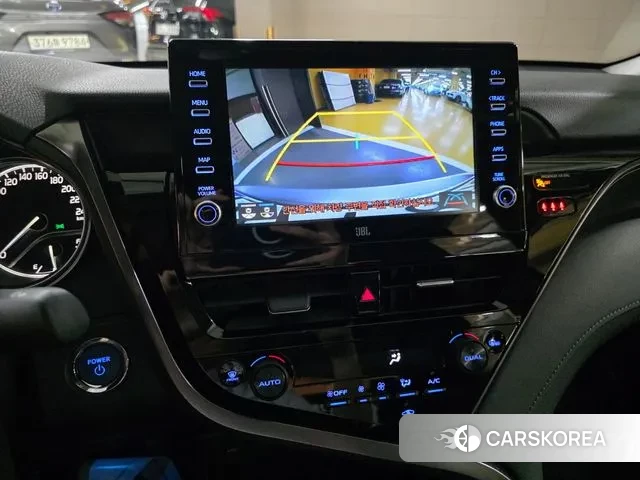 Toyota Camry (XV70) 2023 Серебряный из Кореи, фото 2