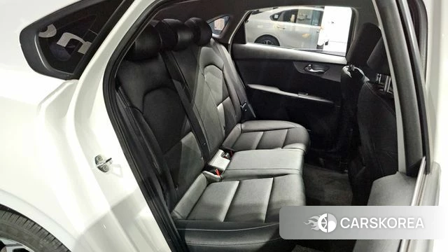 Kia The New K3 2nd generation 2021 Белый из Кореи, фото 2