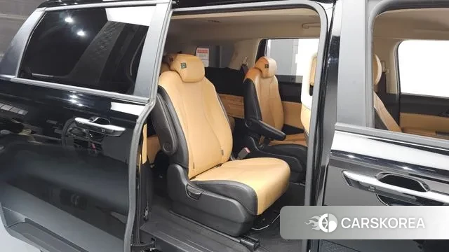 Kia Carnival 4th generation 2021 Черный из Кореи, фото 2