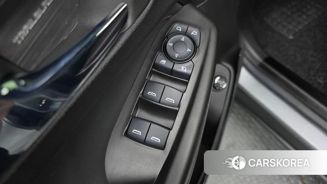 Chevrolet (GM Daewoo) Trailblazer 2022 Серебристо-серый из Кореи, фото 2