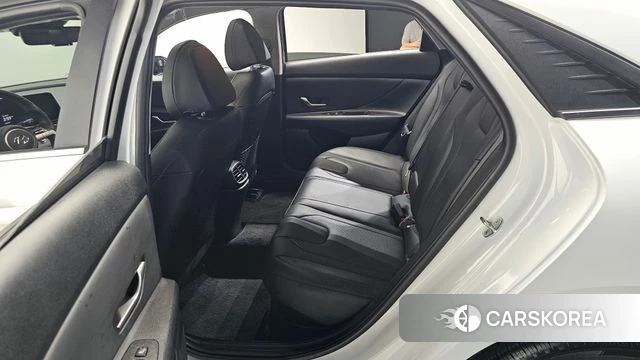 Hyundai Avante Hybrid (CN7) 2021 Белый из Кореи, фото 2
