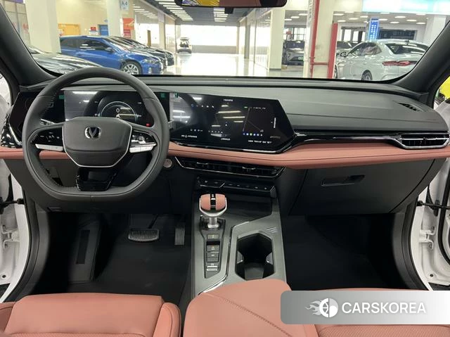 Chang'an X5 PLUS 2026 Белый из Китая, фото 2