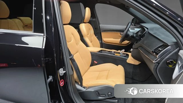 Volvo XC90 second Generation 2025 Черный из Кореи, фото 2