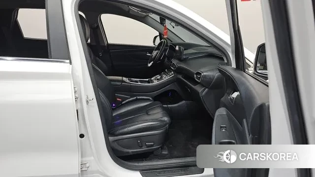 Hyundai The New Santa Fe 2021 Белый из Кореи, фото 2