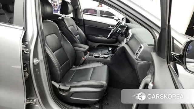 Kia Sportage The Bold 2020 Серебристо-серый из Кореи, фото 2