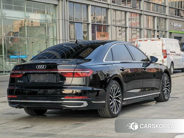 Audi A8 2023 Черный из Китая, фото 2