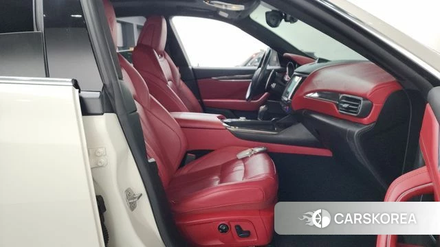 Maserati Levante 2018 Белый из Кореи, фото 2