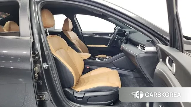Kia K5 3rd generation 2021 Серый из Кореи, фото 2