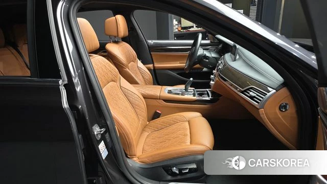 BMW 7 Series (G11) 2022 Серый из Кореи, фото 2