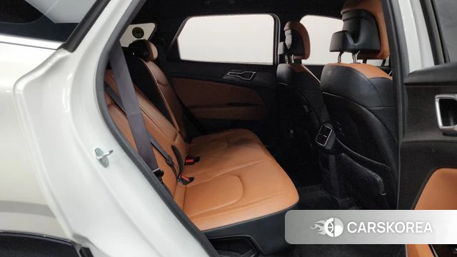Kia Sportage 5th Generation Hybrid 2023 Белый из Кореи, фото 2