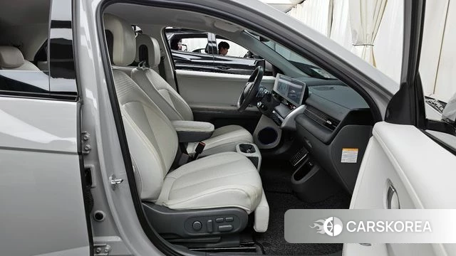 Hyundai Ionic 5 2022 Серебристо-серый из Кореи, фото 2
