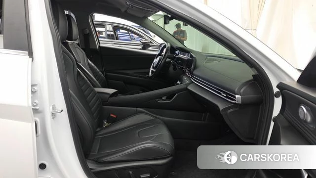 Hyundai Avante (CN7) 2023 Белый из Кореи, фото 2