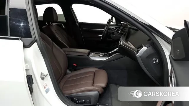 BMW i4 2024 Белый из Кореи, фото 2